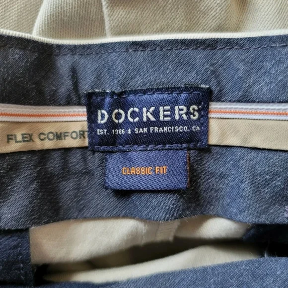 Dockers Pants Mens Size 36x29 Beige Flex Comfort Classic Fit   - Picture 7 of 8